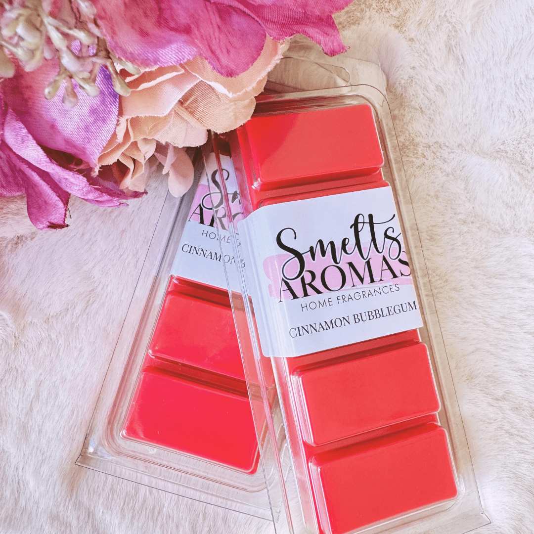 Cinnamon Bubblegum Wax Melt by Smelts Aromas – handmade fruity and sweet wax melt with bubblegum, banana, vanilla, and cinnamon for a fun, comforting home scent.