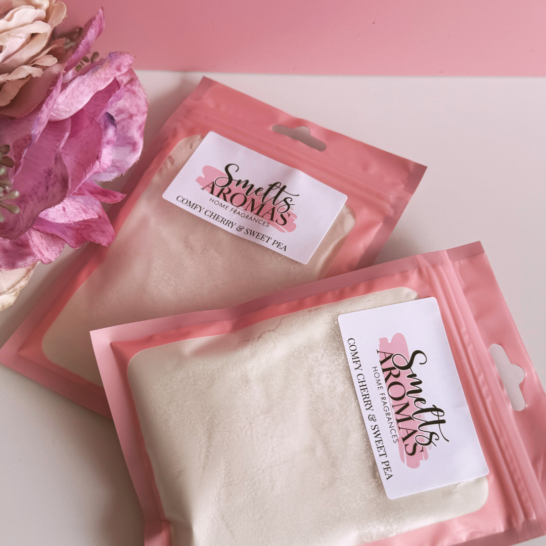 Comfy Cherry & Sweet Pea Carpet Freshener by Smelts Aromas – handmade floral and fruity fragrance with cherry blossom, rose, peach, and sweet pea for a cosy home scent.