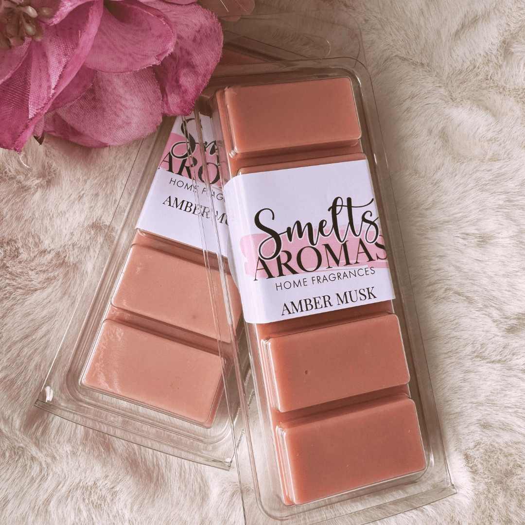 Amber Musk Wax Melt by Smelts Aromas – handmade oriental fragrance with Moroccan amber, vanilla, patchouli, musk, and sandalwood.