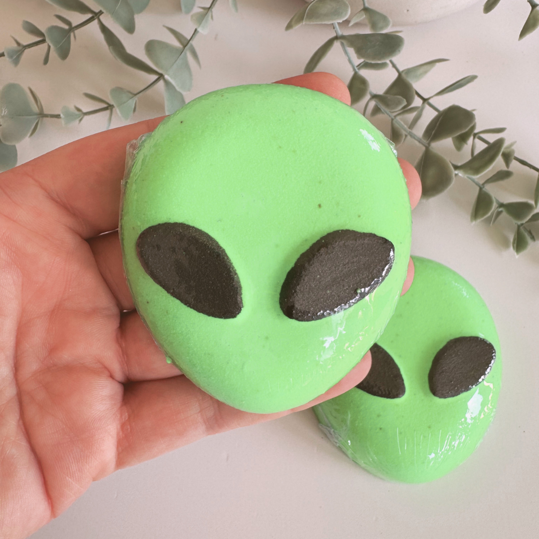 Space Alien Bath Bomb – Island Margarita