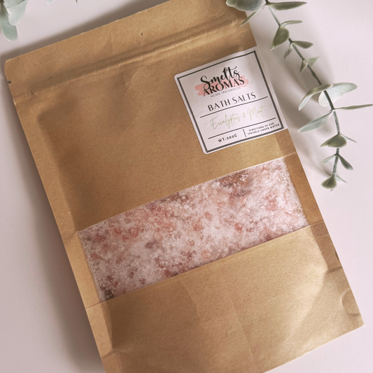 Eucalyptus & Mint Bath Salts by Smelts Aromas, a refreshing fragranced bath soak featuring cooling mint and fresh aromatic eucalyptus notes.