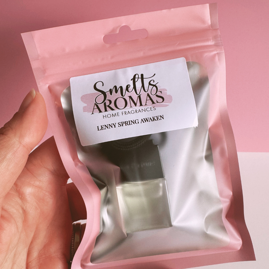 Lenny Spring Awaken Car Perfume – spring flowers, white cedar and patchouli laundry-style car fragrance.