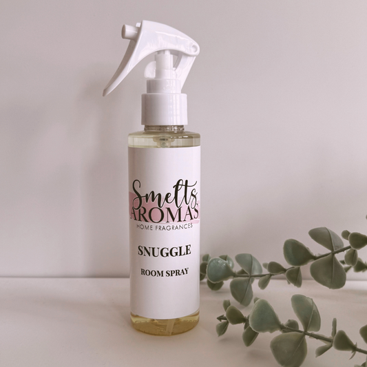 Snuggle Room Spray by Smelts Aromas – fruity floral bergamot and soft musk home fragrance.